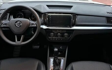 Skoda Kamiq I, 2022 год, 1 897 007 рублей, 8 фотография