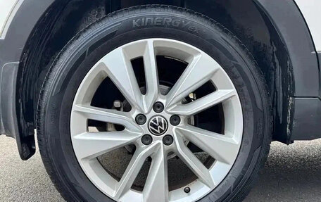 Volkswagen T-Cross I, 2023 год, 1 200 666 рублей, 8 фотография