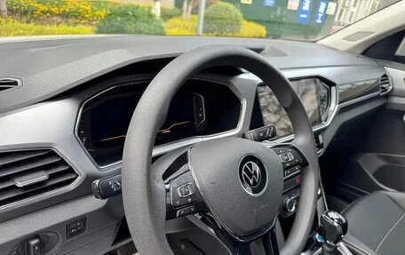 Volkswagen T-Cross I, 2023 год, 1 200 666 рублей, 12 фотография