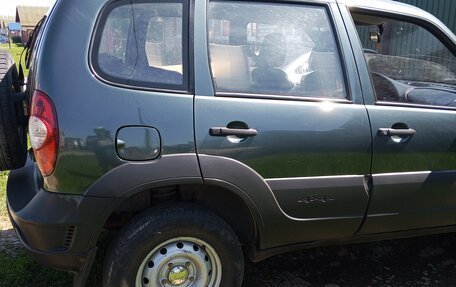 Chevrolet Niva I рестайлинг, 2014 год, 520 000 рублей, 3 фотография