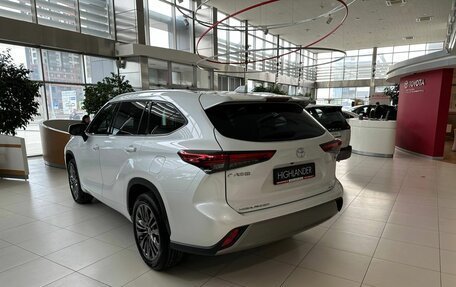 Toyota Highlander, 2026 год, 5 799 000 рублей, 4 фотография