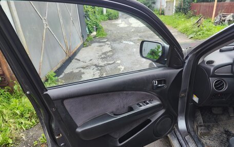 Mitsubishi Outlander III рестайлинг 3, 2005 год, 600 000 рублей, 13 фотография