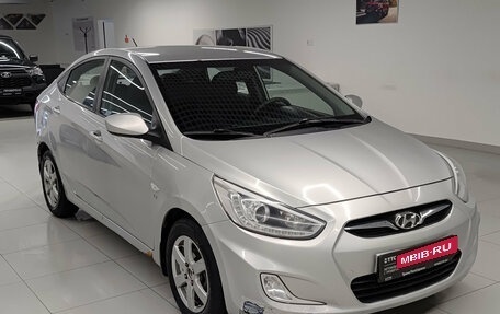 Hyundai Solaris II рестайлинг, 2013 год, 775 000 рублей, 3 фотография