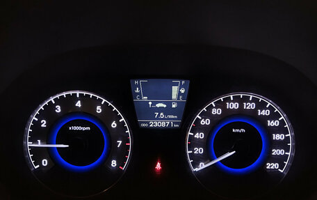 Hyundai Solaris II рестайлинг, 2013 год, 775 000 рублей, 16 фотография