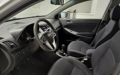 Hyundai Solaris II рестайлинг, 2013 год, 775 000 рублей, 20 фотография