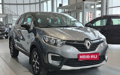 Renault Kaptur I рестайлинг, 2017 год, 1 445 000 рублей, 3 фотография