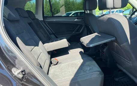 Volkswagen Tiguan II, 2018 год, 2 509 700 рублей, 33 фотография