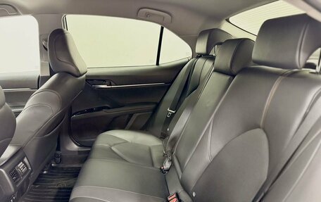 Toyota Camry, 2019 год, 3 272 000 рублей, 14 фотография