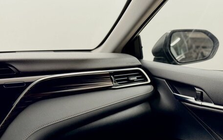 Toyota Camry, 2019 год, 3 272 000 рублей, 20 фотография