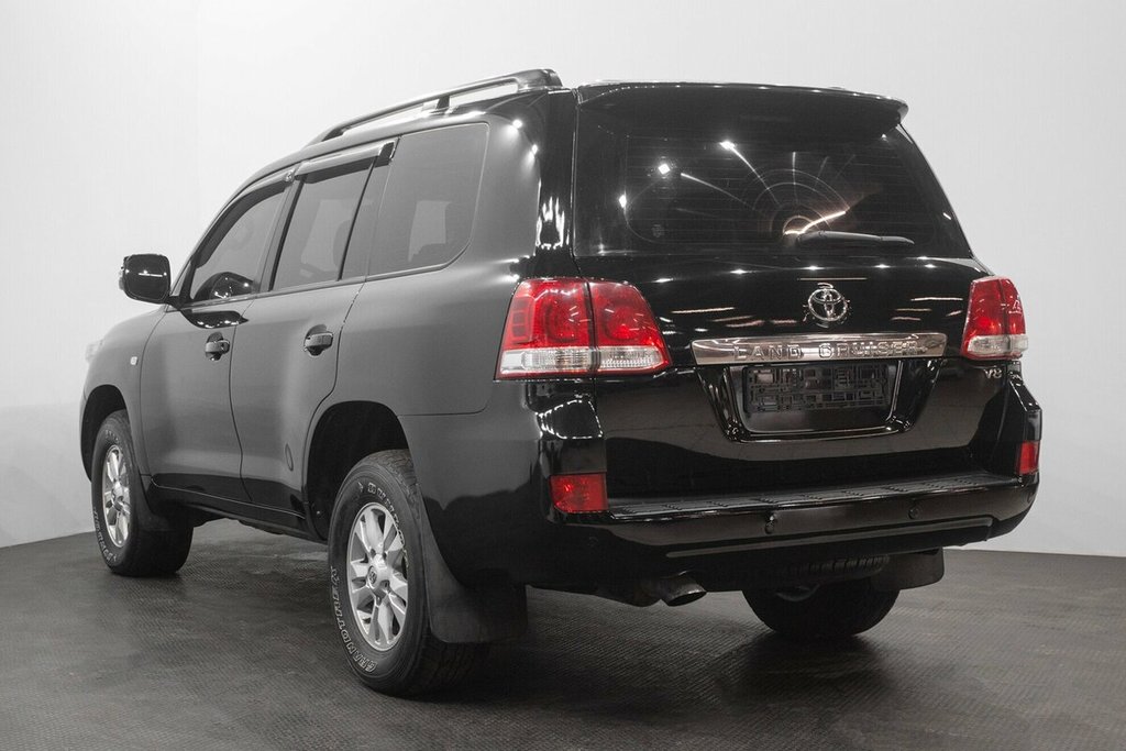 Toyota Land Cruiser 200, 2011 год, 550 000 рублей, 7 фотография