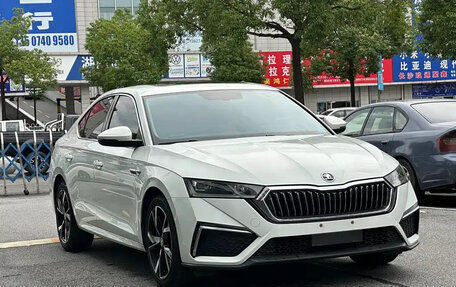 Skoda Octavia IV, 2023 год, 1 840 100 рублей, 3 фотография