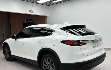 Mazda CX-4, 2021 год, 1 850 000 рублей, 4 фотография