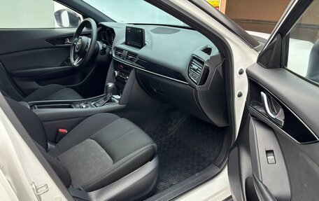Mazda CX-4, 2021 год, 1 850 000 рублей, 7 фотография
