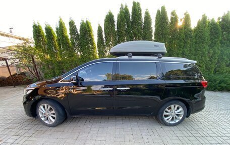 KIA Carnival III, 2018 год, 2 800 000 рублей, 5 фотография