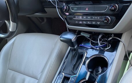 KIA Carnival III, 2018 год, 2 800 000 рублей, 8 фотография