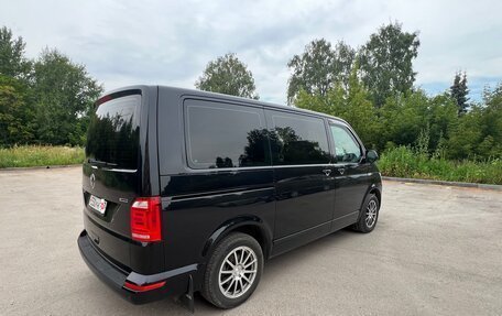 Volkswagen Multivan T6 рестайлинг, 2016 год, 4 100 000 рублей, 3 фотография