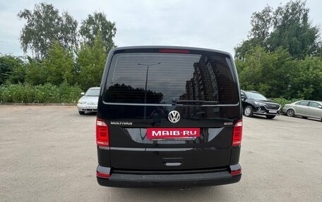 Volkswagen Multivan T6 рестайлинг, 2016 год, 4 100 000 рублей, 5 фотография