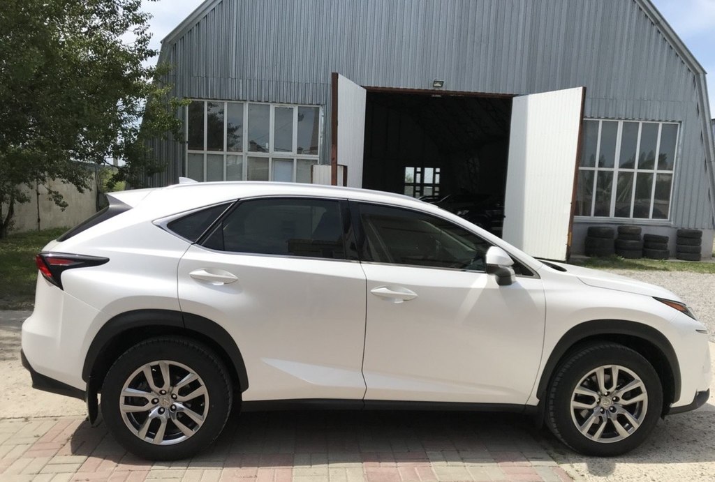 Lexus NX I рестайлинг, 2018 год, 900 000 рублей, 11 фотография