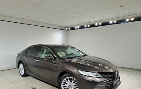 Toyota Camry, 2018 год, 2 799 000 рублей, 3 фотография