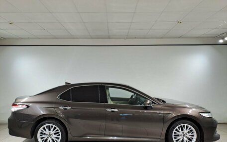 Toyota Camry, 2018 год, 2 799 000 рублей, 4 фотография