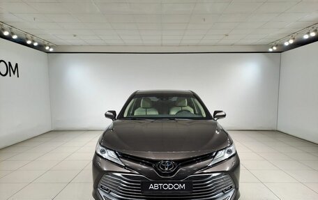 Toyota Camry, 2018 год, 2 799 000 рублей, 2 фотография