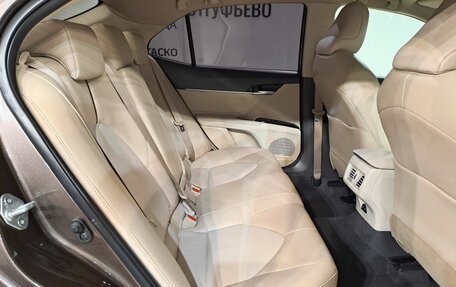 Toyota Camry, 2018 год, 2 799 000 рублей, 18 фотография