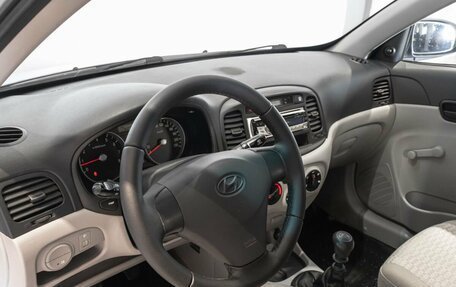 Hyundai Verna II, 2008 год, 486 568 рублей, 5 фотография