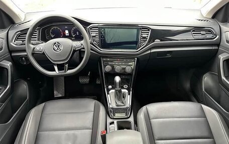 Volkswagen T-Roc I, 2022 год, 1 475 000 рублей, 6 фотография