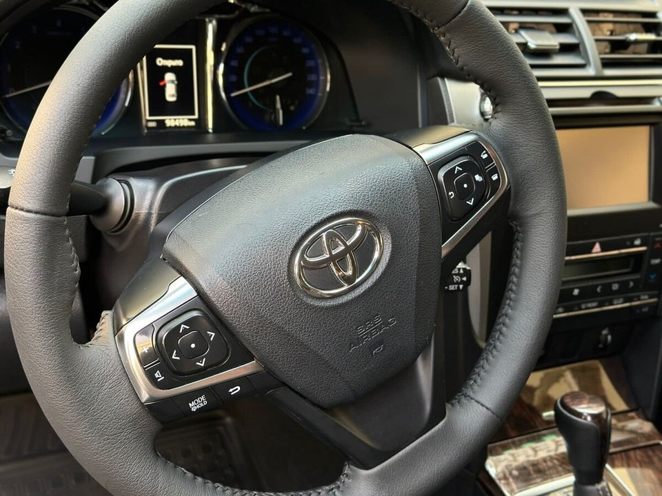 Toyota Camry XV50 рестайлинг, 2016 год, 550 000 рублей, 11 фотография