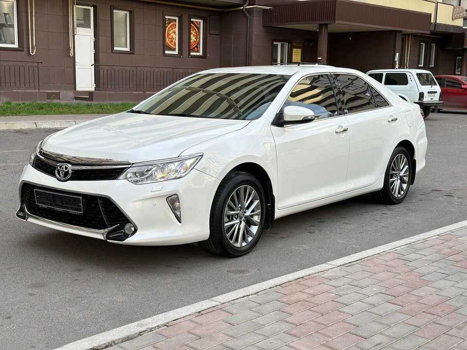 Toyota Camry XV50 рестайлинг, 2016 год, 550 000 рублей, 1 фотография