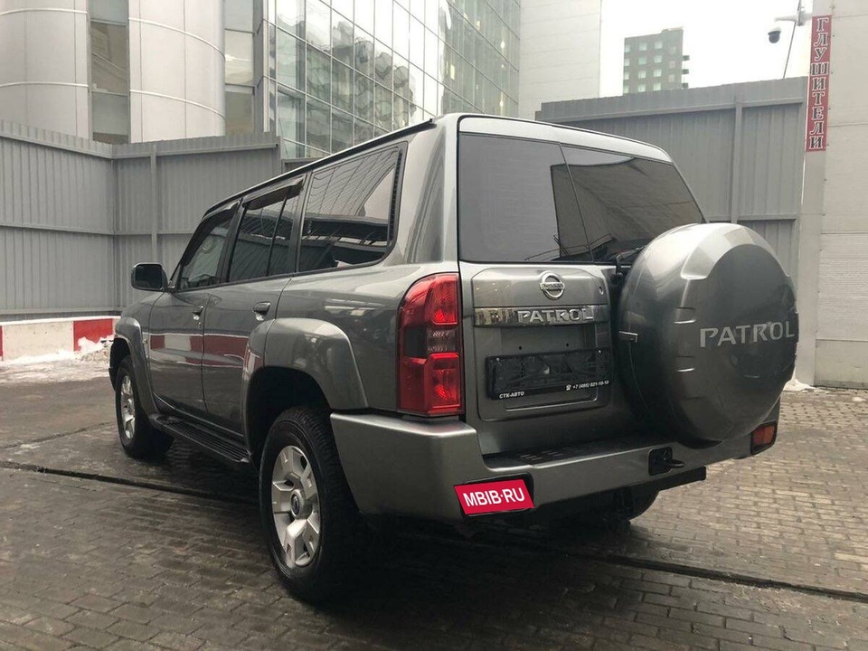 Nissan Patrol Y62, 2012 год, 430 000 рублей, 4 фотография