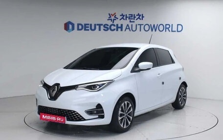 Renault ZOE I рестайлинг, 2021 год, 1 480 000 рублей, 1 фотография