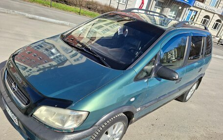 Opel Zafira A рестайлинг, 2002 год, 320 000 рублей, 24 фотография