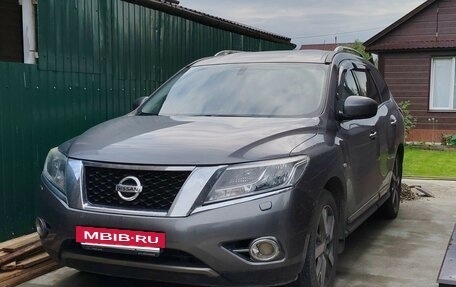 Nissan Pathfinder, 2015 год, 1 700 000 рублей, 2 фотография
