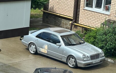 Mercedes-Benz E-Класс, 1999 год, 900 000 рублей, 10 фотография