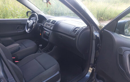 Skoda Fabia II, 2013 год, 590 000 рублей, 12 фотография
