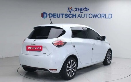 Renault ZOE I рестайлинг, 2021 год, 1 480 000 рублей, 2 фотография