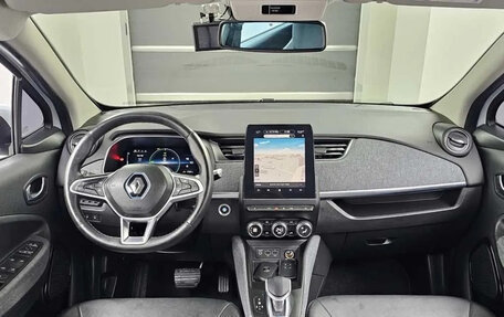 Renault ZOE I рестайлинг, 2021 год, 1 480 000 рублей, 7 фотография