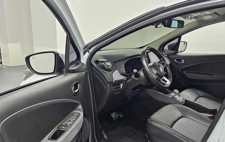 Renault ZOE I рестайлинг, 2021 год, 1 480 000 рублей, 6 фотография