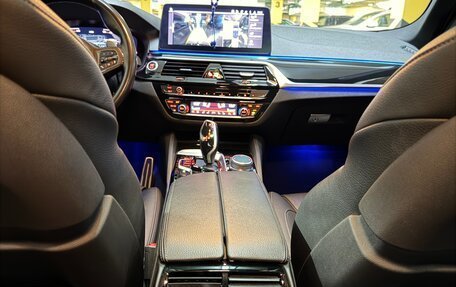 BMW 5 серия, 2020 год, 6 100 000 рублей, 5 фотография