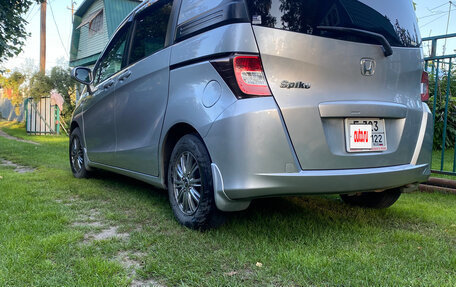 Honda Freed I, 2010 год, 980 000 рублей, 4 фотография