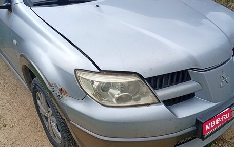 Mitsubishi Outlander III рестайлинг 3, 2006 год, 150 000 рублей, 2 фотография