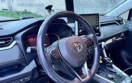 Toyota RAV4, 2021 год, 3 900 000 рублей, 3 фотография