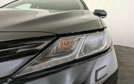 Toyota Camry, 2019 год, 2 750 000 рублей, 11 фотография