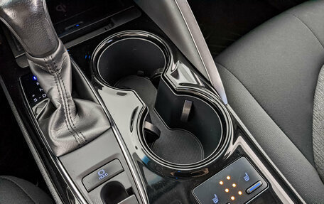 Toyota Camry, 2019 год, 2 750 000 рублей, 21 фотография