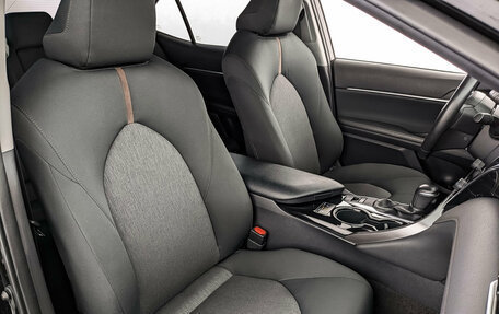Toyota Camry, 2019 год, 2 750 000 рублей, 24 фотография