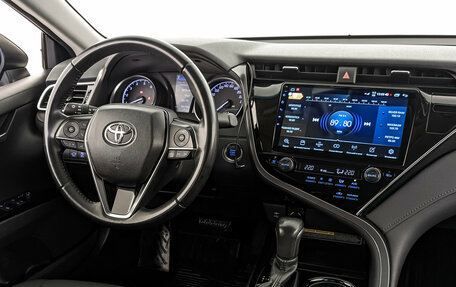 Toyota Camry, 2019 год, 2 750 000 рублей, 26 фотография