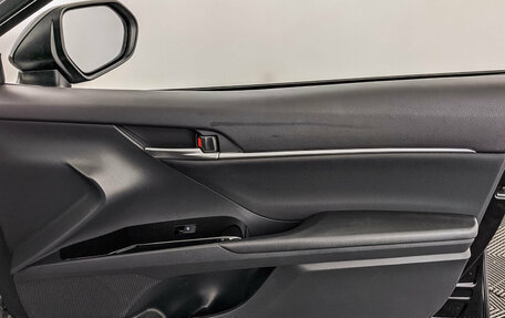 Toyota Camry, 2019 год, 2 750 000 рублей, 25 фотография