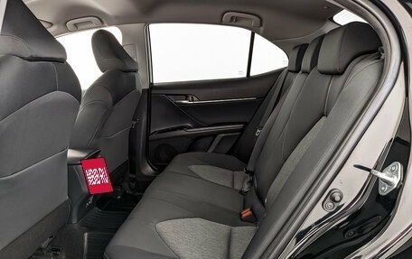Toyota Camry, 2019 год, 2 750 000 рублей, 18 фотография