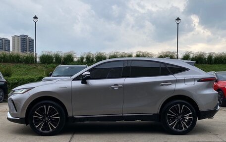 Toyota Venza, 2022 год, 5 300 000 рублей, 4 фотография